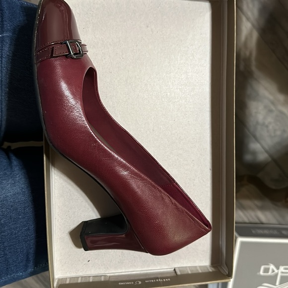 Leather heels - Picture 3 of 6